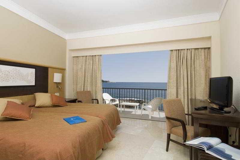 Grupotel Aguait Resort & Spa - Adults Only Cala Ratjada  Bilik gambar